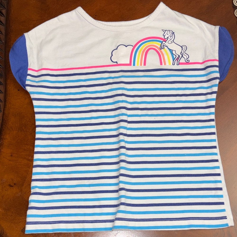 A Bundle of Kids T-Shirts - Picture 6 of 7